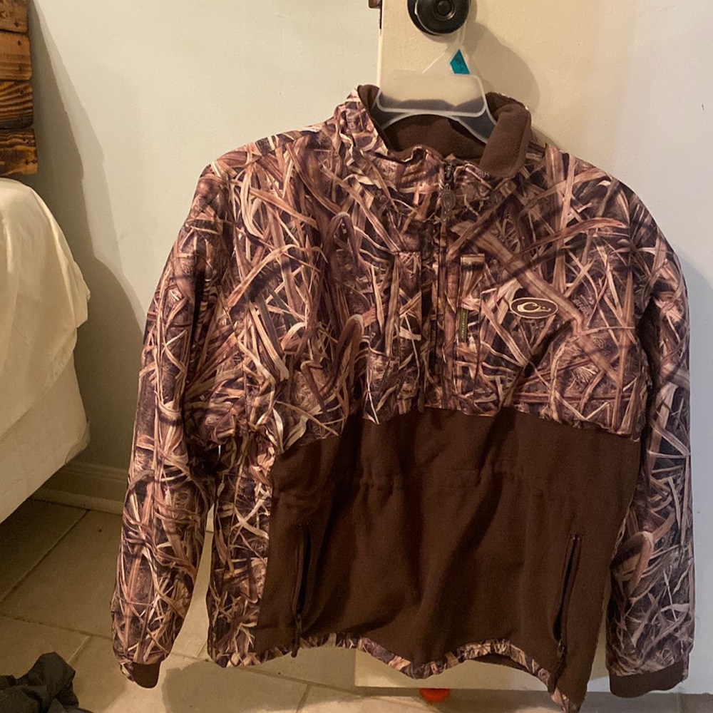 Mens drake pullover size medium
